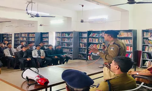 DCP नार्थ जोन मयंक गुर्जर की पहल, नशामुक्ति और यातायात नियमों पर जनजागरूकता की तेज DCP नार्थ जोन मयंक गुर्जर की पहल, नशामुक्ति और यातायात नियमों पर जनजागरूकता की तेज