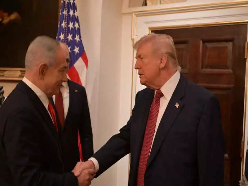 Trump ने नेतन्याहू से अच्छी मीटिंग के बाद कहा, ईरान पर बातचीत जारी रहेगी Trump ने नेतन्याहू से अच्छी मीटिंग के बाद कहा, ईरान पर बातचीत जारी रहेगी