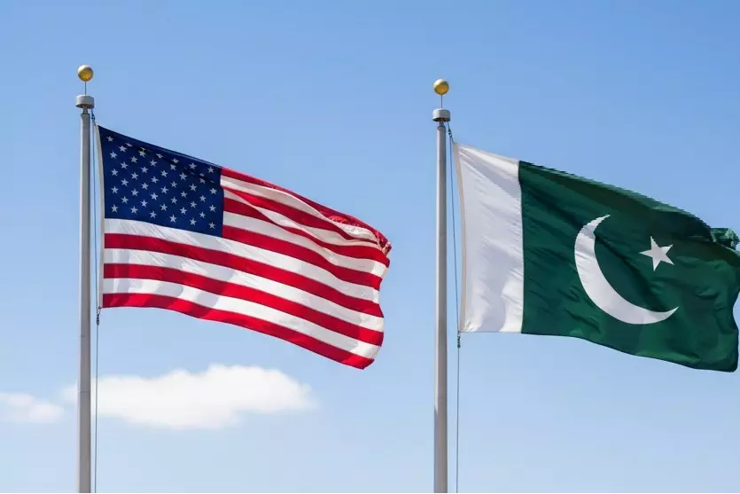 US ने पाकिस्तान के साथ खनिज और सुरक्षा संबंध मजबूत किए US ने पाकिस्तान के साथ खनिज और सुरक्षा संबंध मजबूत किए