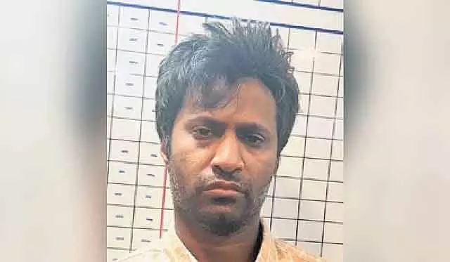 Bengaluru : टेकी ने रिटायर्ड नेवी कैप्टन पिता और डेंटिस्ट मां की हत्या कर दी Bengaluru : टेकी ने रिटायर्ड नेवी कैप्टन पिता और डेंटिस्ट मां की हत्या कर दी