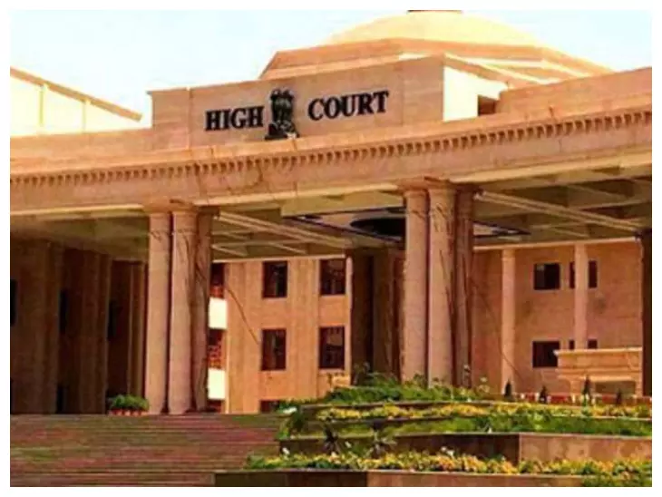 Lucknow: लखनऊ बेंच के निर्देश, प्रशासन में हलचल Lucknow: लखनऊ बेंच के निर्देश, प्रशासन में हलचल