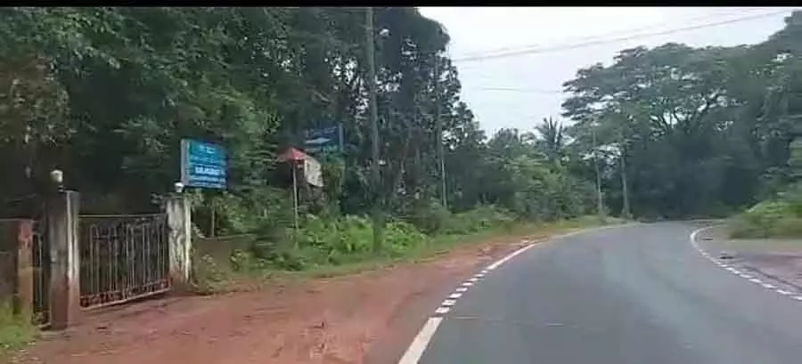 Highway crack : मंगलुरु-मूदबिद्री ट्रैफिक रूट डायवर्ट किया गया Highway crack : मंगलुरु-मूदबिद्री ट्रैफिक रूट डायवर्ट किया गया