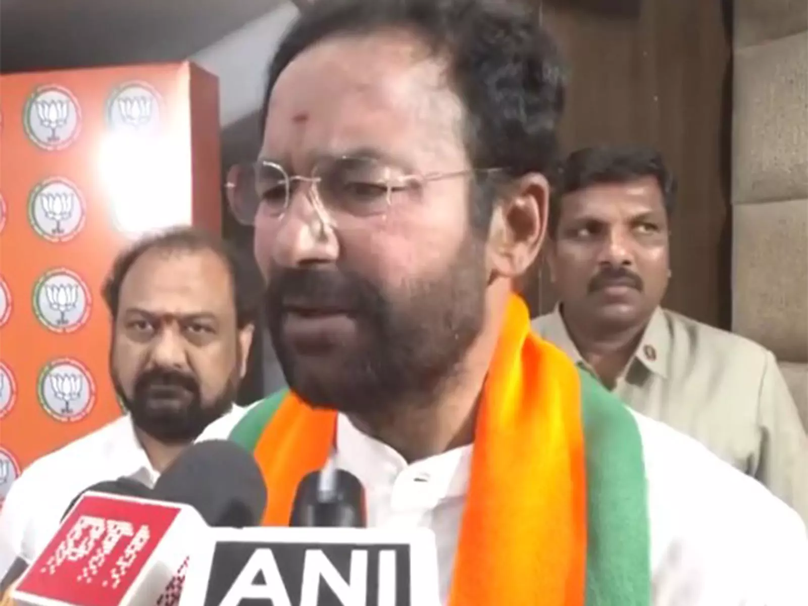 G Kishan Reddy ने तेलंगाना सरकार पर बड़े पैमाने पर आईएएस तबादलों की आलोचना की G Kishan Reddy ने तेलंगाना सरकार पर बड़े पैमाने पर आईएएस तबादलों की आलोचना की