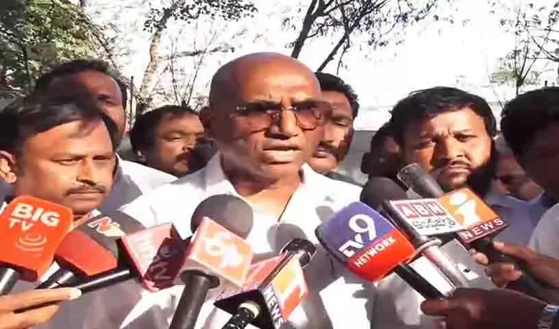 जग्गा रेड्डी और सांसद अरविंद के खिलाफ केस दर्ज होना चाहिए: RS Praveen Kumar जग्गा रेड्डी और सांसद अरविंद के खिलाफ केस दर्ज होना चाहिए: RS Praveen Kumar