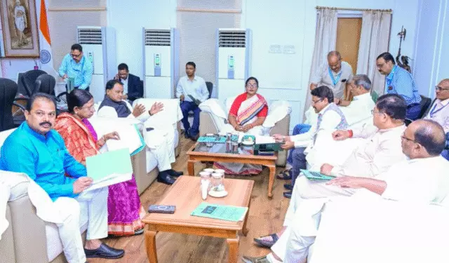 Odisha विधानसभा के बजट सत्र के लिए 16 फरवरी को सर्वदलीय बैठक Odisha विधानसभा के बजट सत्र के लिए 16 फरवरी को सर्वदलीय बैठक