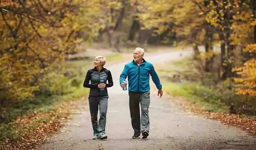 बुज़ुर्गों के लिए Health Tips, इन्हें रोज़ाना अपनाएं और कई बीमारियों से सुरक्षित रहें बुज़ुर्गों के लिए Health Tips, इन्हें रोज़ाना अपनाएं और कई बीमारियों से सुरक्षित रहें