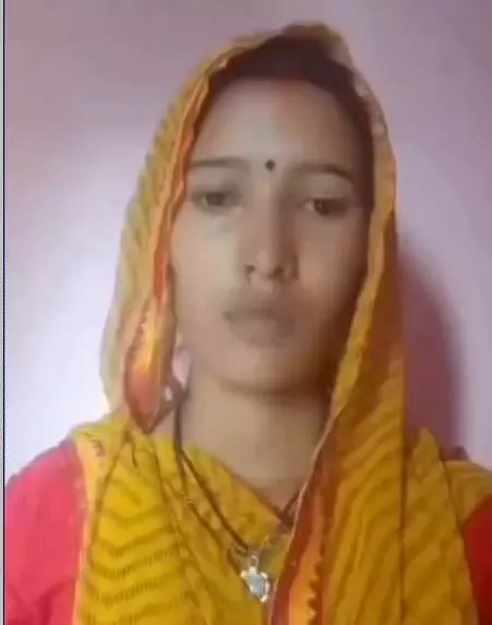 ‘इच्छाधारी नागिन’ अफवाह पर विराम, युवती ने वीडियो जारी कर बताई सच्चाई ‘इच्छाधारी नागिन’ अफवाह पर विराम, युवती ने वीडियो जारी कर बताई सच्चाई
