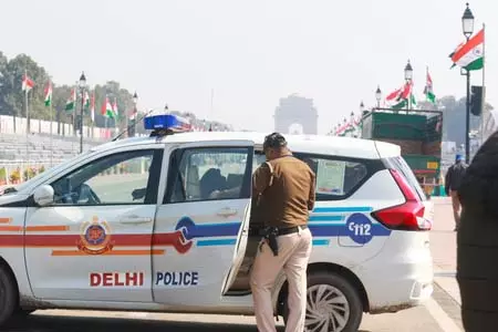 आदर्श नगर में चाकूबाजी की घटना में दो घायल, मुखर्जी नगर में महिला ने की आत्महत्या आदर्श नगर में चाकूबाजी की घटना में दो घायल, मुखर्जी नगर में महिला ने की आत्महत्या