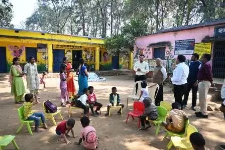 कलेक्टर व सीईओ ने ग्राम बारूका के आंगनबाड़ी केंद्र का किया औचक निरीक्षण कलेक्टर व सीईओ ने ग्राम बारूका के आंगनबाड़ी केंद्र का किया औचक निरीक्षण