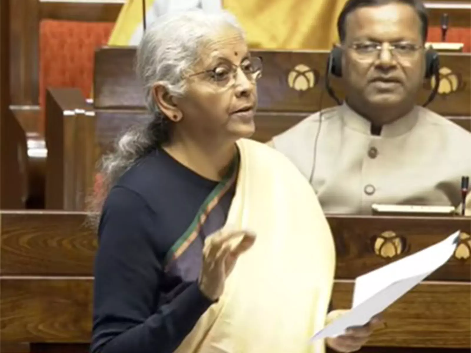 Sitharaman ने कांग्रेस के मगरमच्छ के आंसू पर तंज कसा, बढ़ती कर्ज मांग पर टिप्पणी की Sitharaman ने कांग्रेस के मगरमच्छ के आंसू पर तंज कसा, बढ़ती कर्ज मांग पर टिप्पणी की