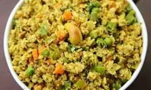 Masala Oats Upma: फ्रेश सब्जियों और फाइबर-रिच ओट्स से तैयार हेल्दी उपमा