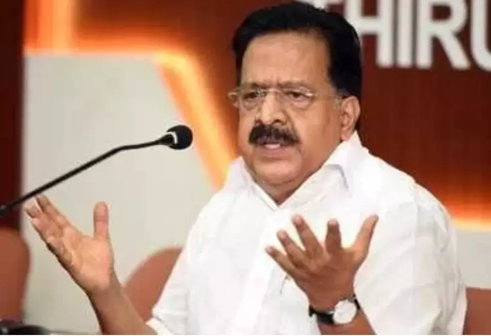 Kerala कांग्रेस चुनाव अभियान के लिए थरूर चेन्निथला के साथ को-चेयरमैन बने Kerala कांग्रेस चुनाव अभियान के लिए थरूर चेन्निथला के साथ को-चेयरमैन बने