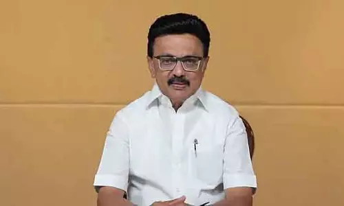महिलाओं के खाते में आए 5,000 रुपये : CM की घोषणा महिलाओं के खाते में आए 5,000 रुपये : CM की घोषणा
