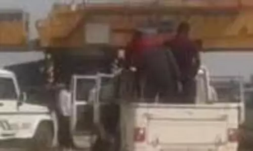 Rajasthan: क्रेन से टूटी 11 केवी लाइन, मोटरें जलीं
