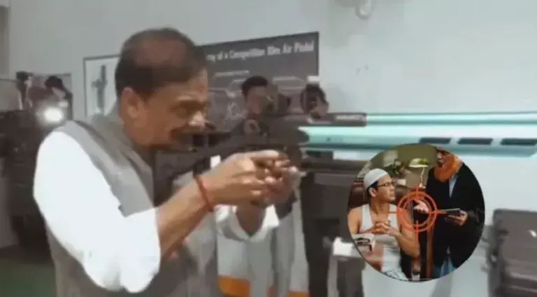 Assam में AI वीडियो को लेकर बवाल, क्या मुख्यमंत्री को थी पूरी जानकारी? Assam में AI वीडियो को लेकर बवाल, क्या मुख्यमंत्री को थी पूरी जानकारी?