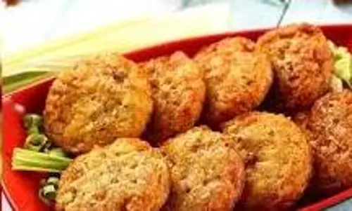 Chana Dal Cabbage Tikki: कुछ नया करना है ट्राई तो झटपट बना लें चना दाल-पत्ता गोभी टिक्की