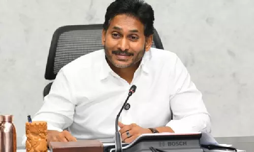 Andhra की गठबंधन सरकार विपक्ष को चुप कराने की कोशिश कर रही है: जगन