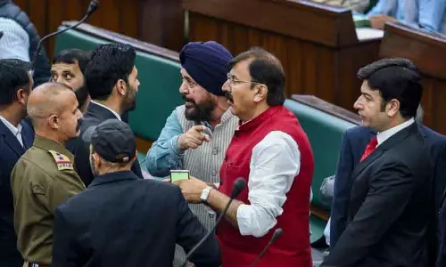 Jammu -Kashmir विधानसभा: BJP के 2 MLA ने वॉकआउट किया