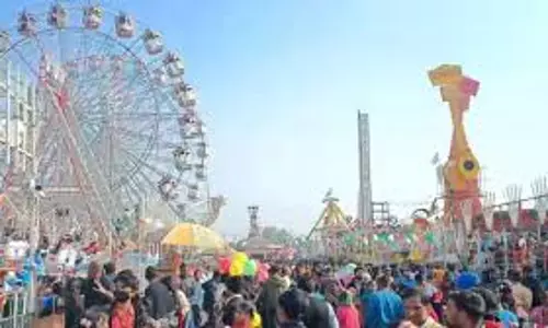 Gwalior: ग्वालियर मेले में डिस्काउंट का धमाका, बुकिंग बंद Gwalior: ग्वालियर मेले में डिस्काउंट का धमाका, बुकिंग बंद