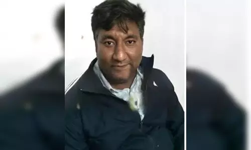 कारोबारी की हत्या के मामले में दो मुख्य आरोपी गिरफ्तार, हथियार बरामद, पढ़ें पोस्टमार्टम रिपोर्ट कारोबारी की हत्या के मामले में दो मुख्य आरोपी गिरफ्तार, हथियार बरामद, पढ़ें पोस्टमार्टम रिपोर्ट