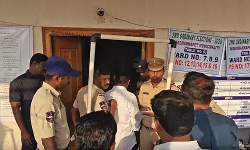 तेलंगाना निकाय चुनाव: शुरुआती रुझानों में कांग्रेस आगे, BRS दूसरे स्थान पर