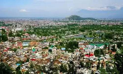 Srinagar: कश्मीर में शहरी नियोजन की स्थिति चिंताजनक Srinagar: कश्मीर में शहरी नियोजन की स्थिति चिंताजनक