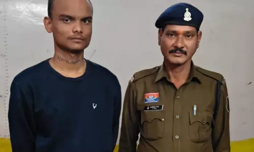 WRS कॉलोनी में चाकू लहराते बदमाश गिरफ्तार