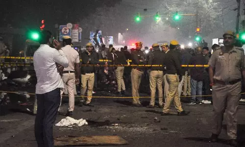 Delhi कोर्ट ने लाल किला विस्फोट मामले में NIA को 45 दिन की अतिरिक्त मोहलत दी Delhi कोर्ट ने लाल किला विस्फोट मामले में NIA को 45 दिन की अतिरिक्त मोहलत दी