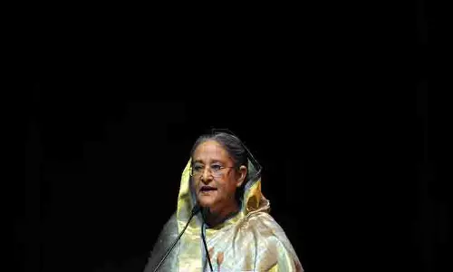 बांग्लादेश चुनाव: BNP ने हसीना के ट्रायल की मांग की, भारत से सपोर्ट मांगा बांग्लादेश चुनाव: BNP ने हसीना के ट्रायल की मांग की, भारत से सपोर्ट मांगा