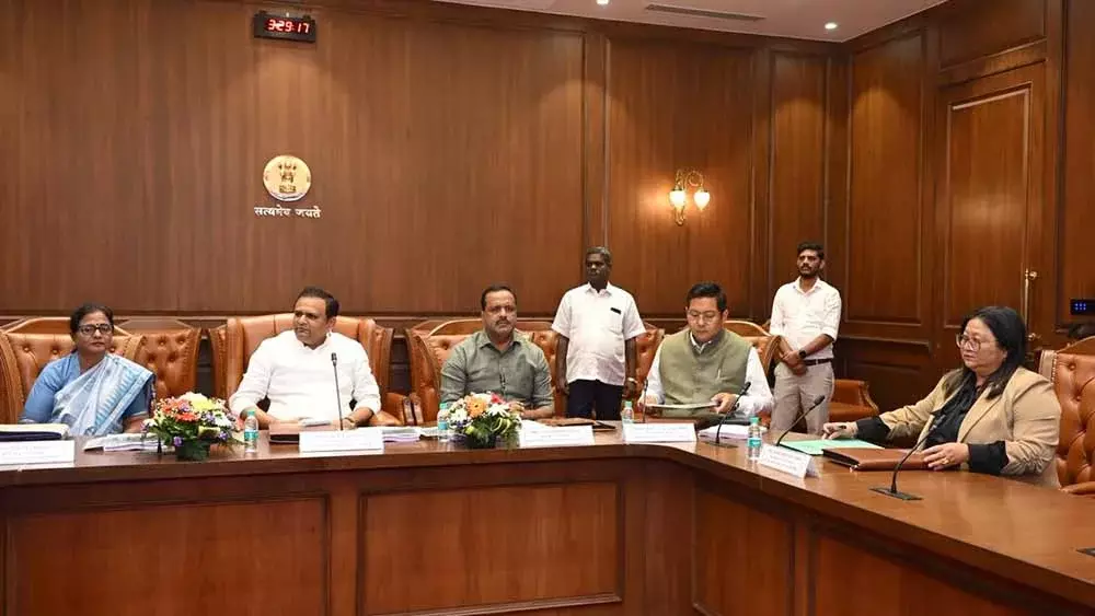 Nagaland : पैनल ने दसवीं अनुसूची के तहत पीठासीन अधिकारियों की शक्तियों की समीक्षा की Nagaland : पैनल ने दसवीं अनुसूची के तहत पीठासीन अधिकारियों की शक्तियों की समीक्षा की