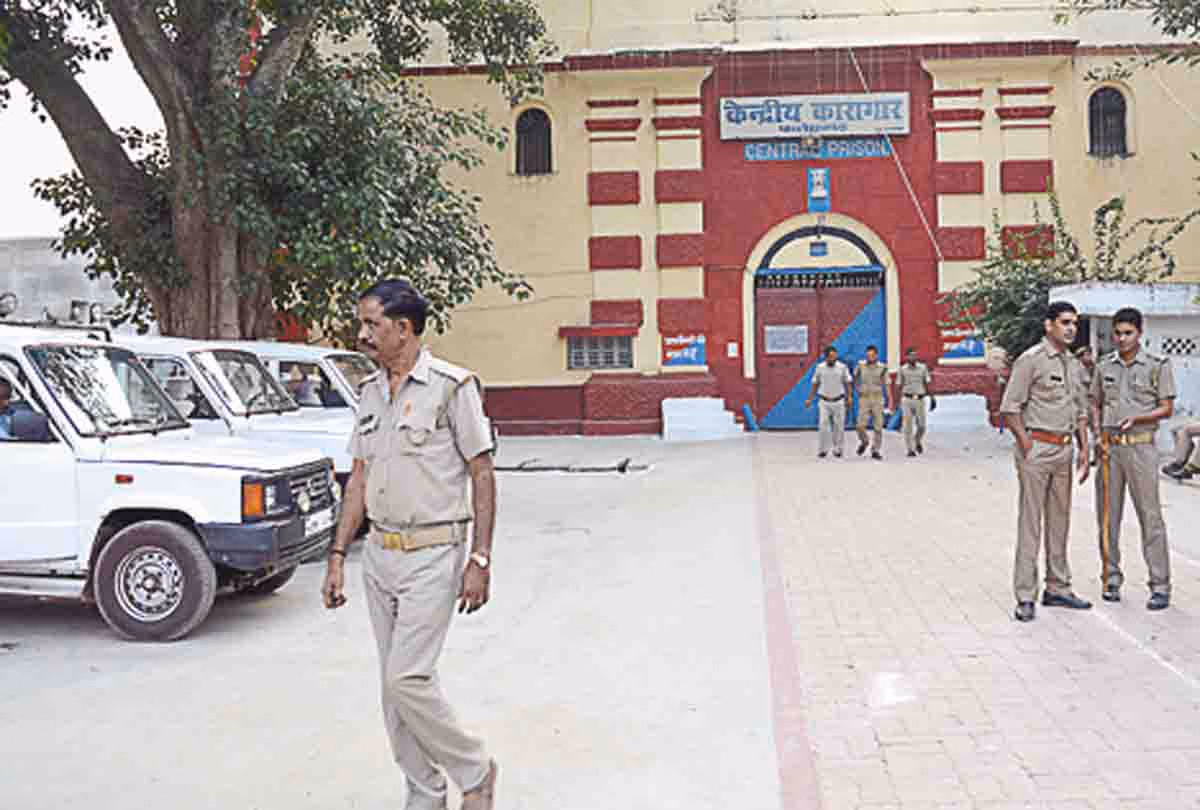 Farrukhabad: फतेहगढ़ जेल में कैदी की संदिग्ध परिस्थितियों में मौत