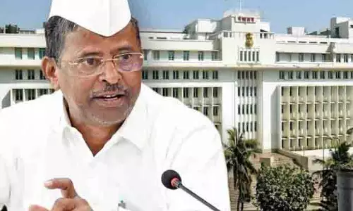 रिश्वत के आरोप: Congress ने नरहरि जिरवाल का इस्तीफा मांगा