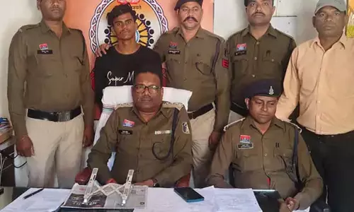 शिक्षक के घर लाखों की चोरी, 24 घंटे में मुख्य आरोपी गिरफ्तार शिक्षक के घर लाखों की चोरी, 24 घंटे में मुख्य आरोपी गिरफ्तार