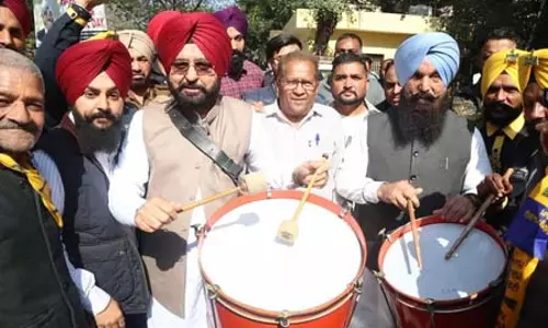 पंजाब: आम आदमी पार्टी ने कांग्रेस नेता बाजवा के जातिवादी बयानों के विरोध में प्रदर्शन किया पंजाब: आम आदमी पार्टी ने कांग्रेस नेता बाजवा के जातिवादी बयानों के विरोध में प्रदर्शन किया