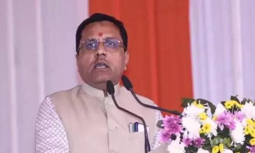 गुजरात : शिक्षा मंत्री प्रद्युम्न वाज की हालत मामूली हार्ट अटैक के बाद स्थिर गुजरात : शिक्षा मंत्री प्रद्युम्न वाज की हालत मामूली हार्ट अटैक के बाद स्थिर