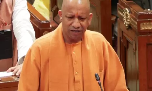 Yogi ने स्वामी अविमुक्तेश्वरानंद विवाद में कहा: कानून से ऊपर कोई नहीं Yogi ने स्वामी अविमुक्तेश्वरानंद विवाद में कहा: कानून से ऊपर कोई नहीं