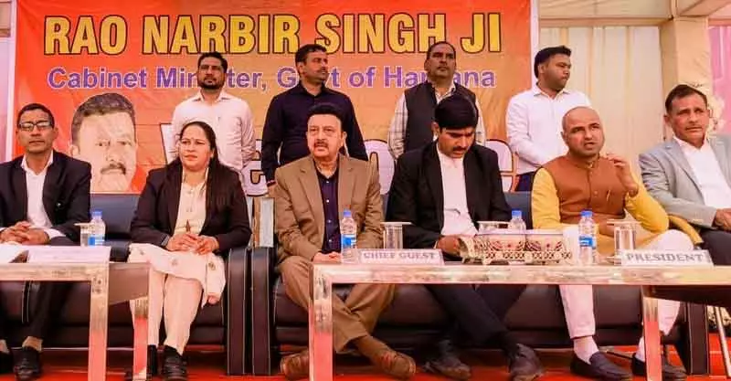 नरबीर ने राव इंद्रजीत के इलाके में IMT, मिलिट्री कैंटीन का वादा किया नरबीर ने राव इंद्रजीत के इलाके में IMT, मिलिट्री कैंटीन का वादा किया