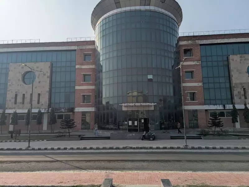 मुरथल University को लाइब्रेरी फंड के इस्तेमाल न होने पर आलोचना का सामना करना पड़ रहा मुरथल University को लाइब्रेरी फंड के इस्तेमाल न होने पर आलोचना का सामना करना पड़ रहा