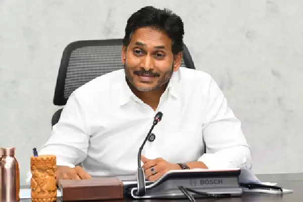 Andhra की गठबंधन सरकार विपक्ष को चुप कराने की कोशिश कर रही है: जगन Andhra की गठबंधन सरकार विपक्ष को चुप कराने की कोशिश कर रही है: जगन