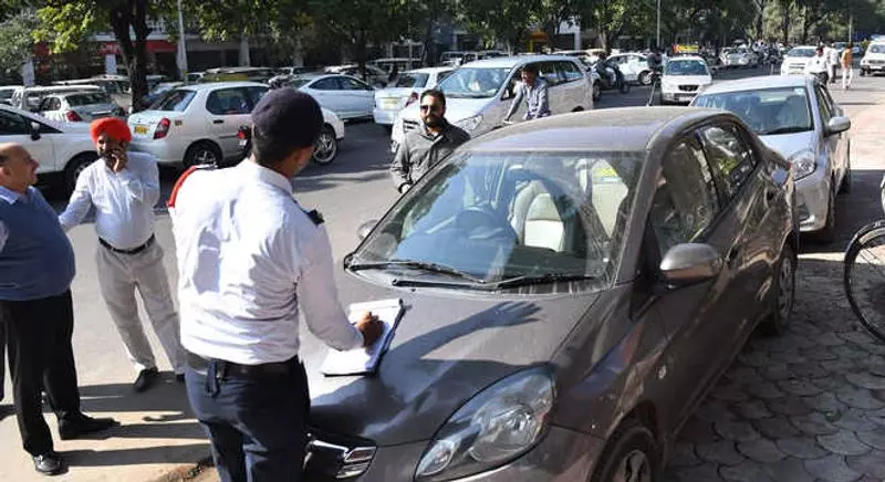 Haryana ने ट्रैफिक चालान से रेवेन्यू कमाने में अपने पड़ोसी राज्यों को पीछे छोड़ दिया Haryana ने ट्रैफिक चालान से रेवेन्यू कमाने में अपने पड़ोसी राज्यों को पीछे छोड़ दिया