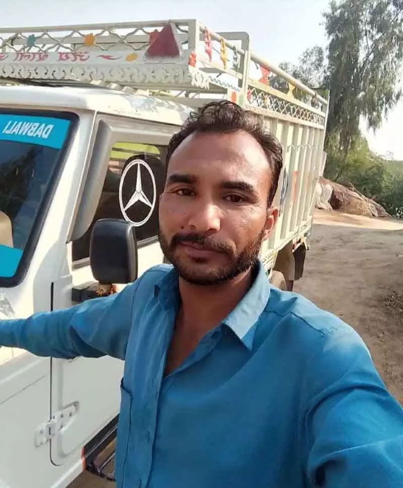 Nakodar के पास साथी ने अबोहर के ट्रक ड्राइवर की हत्या कर 9 लाख रुपये और ट्रक लेकर फरार Nakodar के पास साथी ने अबोहर के ट्रक ड्राइवर की हत्या कर 9 लाख रुपये और ट्रक लेकर फरार