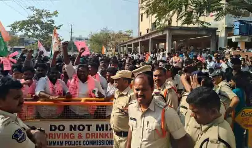 Khammam Ward 3: कांग्रेस 17 वोटों से हारी, दोबारा गिनती का आदेश Khammam Ward 3: कांग्रेस 17 वोटों से हारी, दोबारा गिनती का आदेश