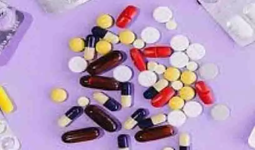 महाराष्ट्र के स्कूल में Iron Tablet के ओवरडोज़ से 19 छात्र अस्पताल में भर्ती महाराष्ट्र के स्कूल में Iron Tablet के ओवरडोज़ से 19 छात्र अस्पताल में भर्ती