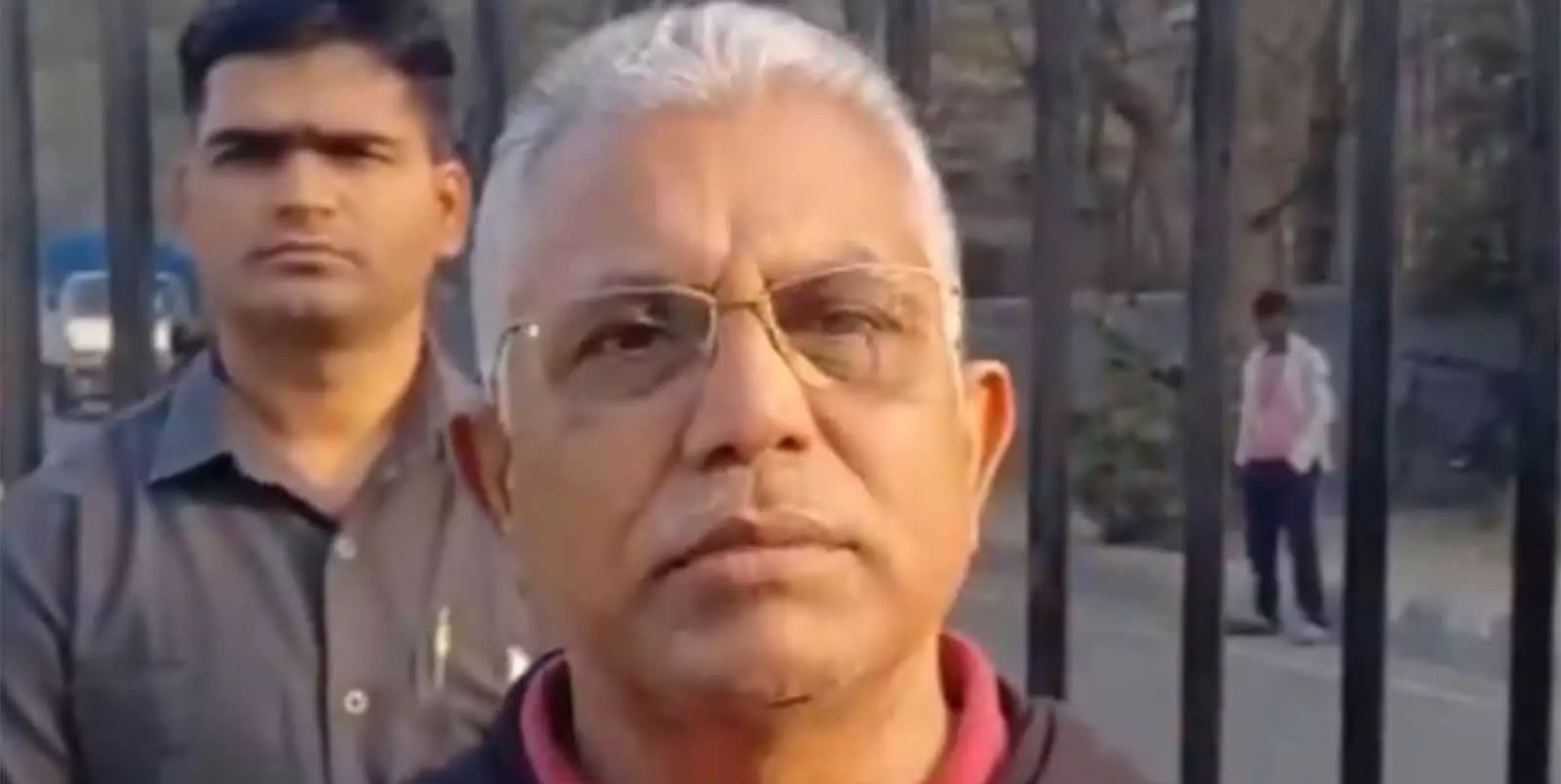 Babur के नाम पर मस्जिद नहीं बनेगी, समाज स्वीकार नहीं करेगा: दिलीप घोष का हुमायूं कबीर पर बयान Babur के नाम पर मस्जिद नहीं बनेगी, समाज स्वीकार नहीं करेगा: दिलीप घोष का हुमायूं कबीर पर बयान