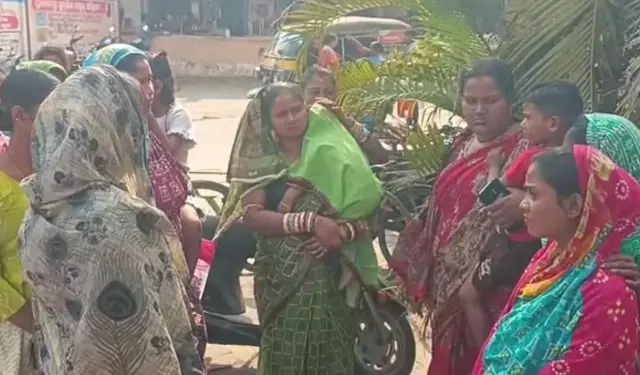 Puri में बोरवेल में गिरने से बच्चे की मौत Puri में बोरवेल में गिरने से बच्चे की मौत