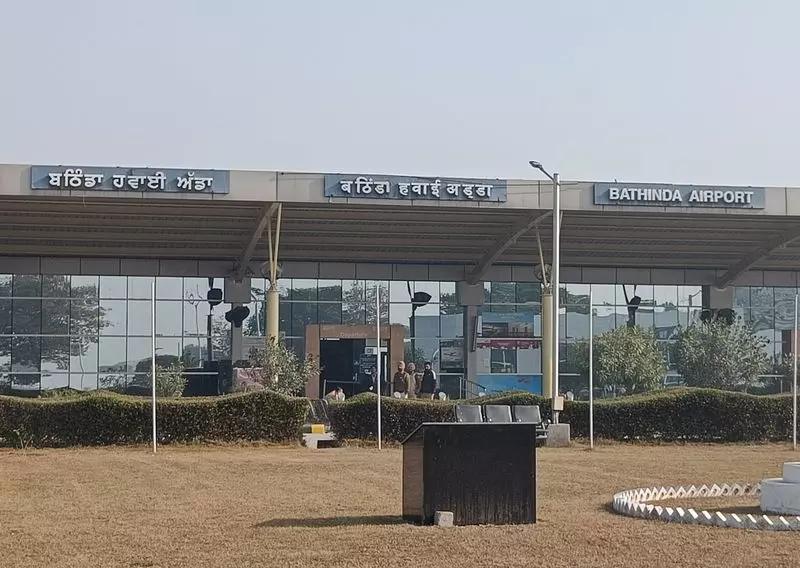चार महीने बाद बठिंडा एयरपोर्ट से Delhi के लिए एकमात्र फ्लाइट ऑपरेट हुई चार महीने बाद बठिंडा एयरपोर्ट से Delhi के लिए एकमात्र फ्लाइट ऑपरेट हुई
