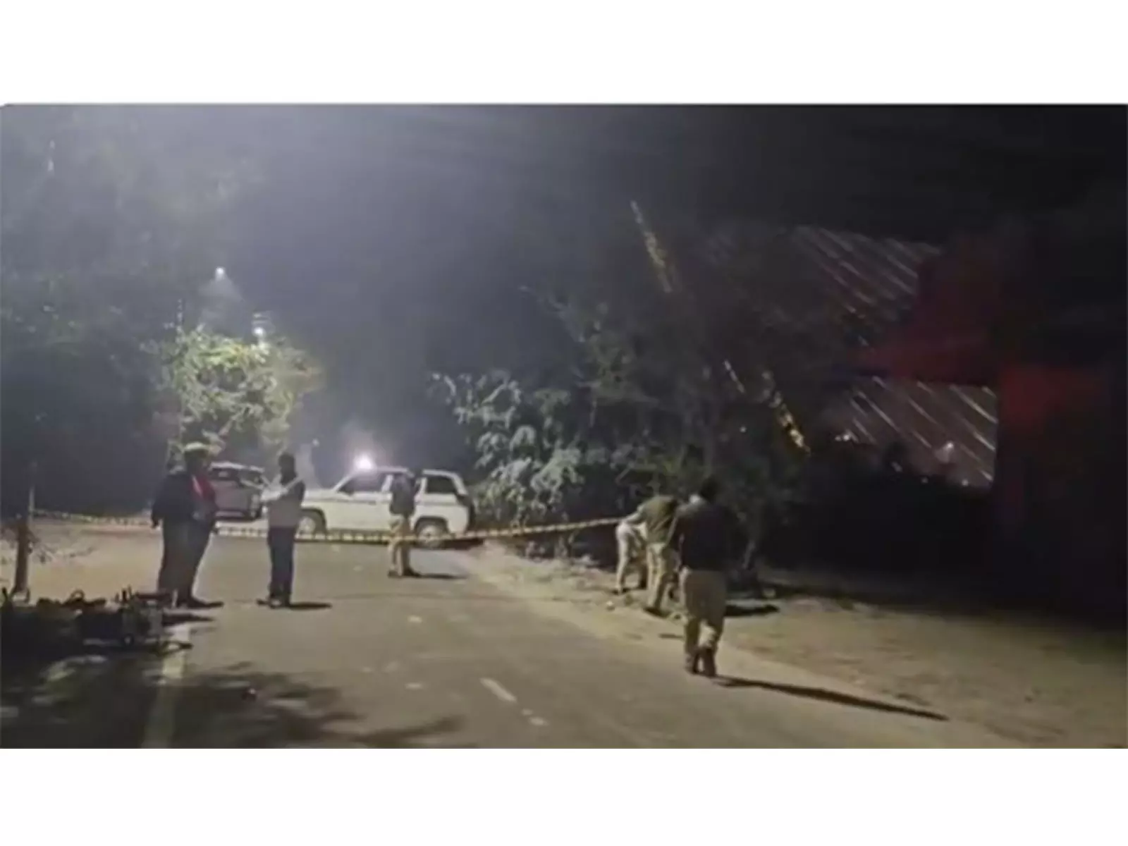 Usmanpur में दिल्ली पुलिस और अपराधियों के बीच मुठभेड़, तीन अपराधियों के पैर में गोली लगी Usmanpur में दिल्ली पुलिस और अपराधियों के बीच मुठभेड़, तीन अपराधियों के पैर में गोली लगी