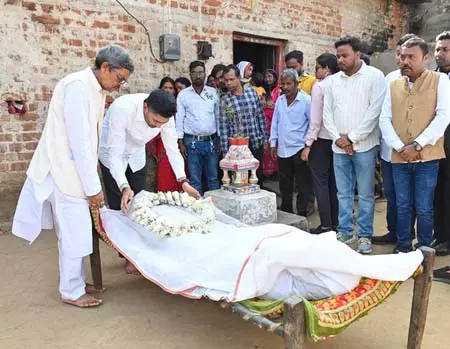 पश्चिम बंगाल: अभिषेक बनर्जी ने बंगाली प्रवासियों पर हमलों में एक पैटर्न होने का आरोप लगाया पश्चिम बंगाल: अभिषेक बनर्जी ने बंगाली प्रवासियों पर हमलों में एक पैटर्न होने का आरोप लगाया