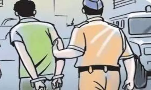 Bathinda:सूटकेस में युवती की लाश मिलने के मामले में दोस्त गिरफ्तार Bathinda:सूटकेस में युवती की लाश मिलने के मामले में दोस्त गिरफ्तार