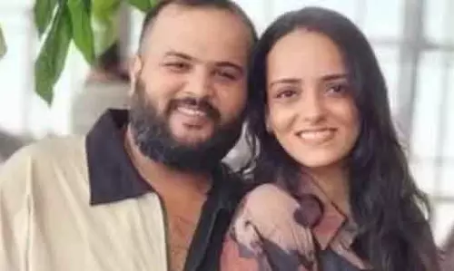 विद्याविहार में तेज़ रफ़्तार SUV में 17 साल के नाबालिग ने स्कूटर को टक्कर मारी; दंपत्ति गंभीर विद्याविहार में तेज़ रफ़्तार SUV में 17 साल के नाबालिग ने स्कूटर को टक्कर मारी; दंपत्ति गंभीर